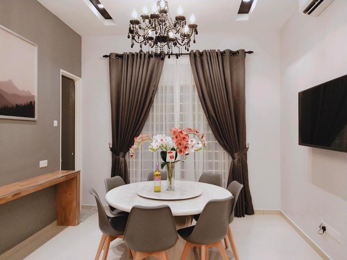 Sea Lion Kuala Selangor Semi-Detached Homestay Buitenkant foto